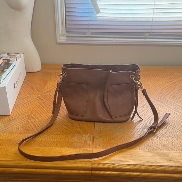 Steve Madden Handbags - Steve Madden brown long strap purse